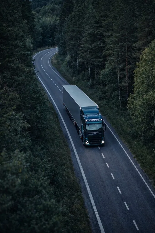 Lastbil på landevejen